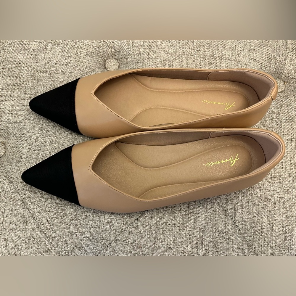 Arromic Black and Nude Flats - Women’s 8. BNNU - Picture 3 of 7